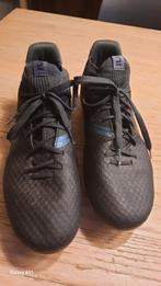 Voetbalschoenen maat 42, Sport en Fitness, Voetbal, Ophalen of Verzenden, Gebruikt