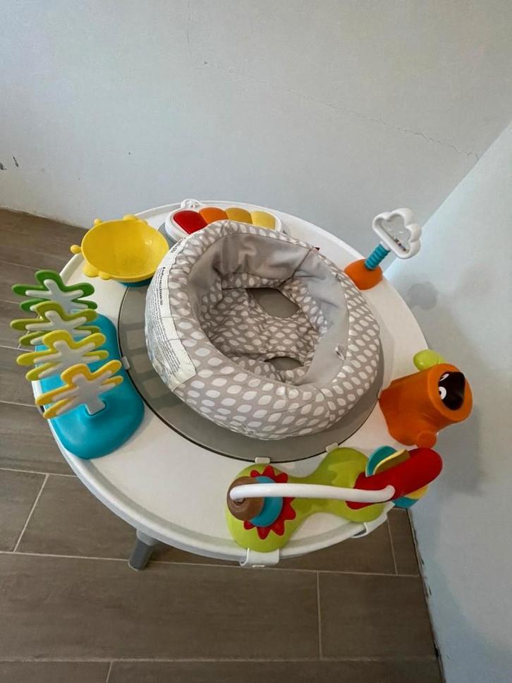 Skip Hop activiteitentafel 3 in 1, Kinderen en Baby's, Speelgoed | Speeltafels, Zo goed als nieuw, Ophalen