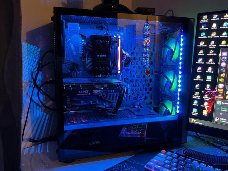 Gaming setup, Games en Spelcomputers, Games | Pc, Zo goed als nieuw, Ophalen