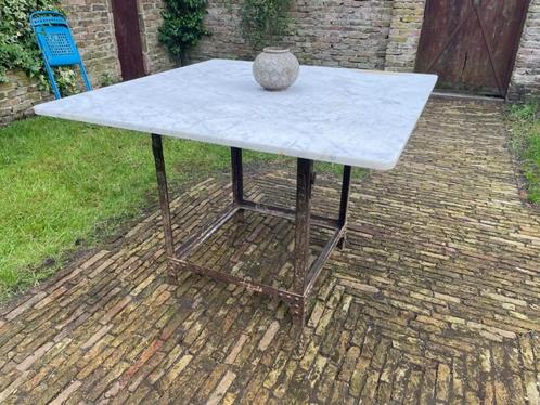 Mooie Stoere Tuintafel met marmerblad Tafel Eettafel Frans, Antiek en Kunst, Antiek | Meubels | Tafels, Ophalen