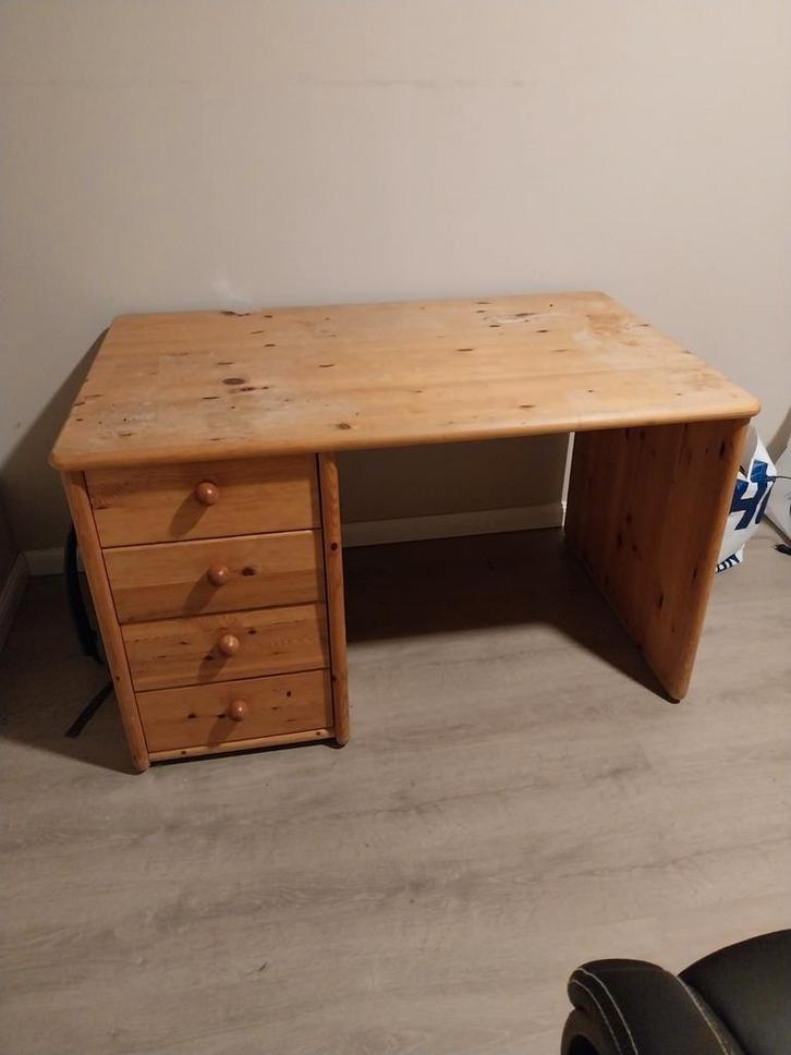 Bureau en nachtkastje, Huis en Inrichting, Bureaus, Gebruikt, Bureau, Ophalen