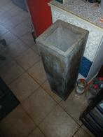 Grand vase emitation pierre bonne etat