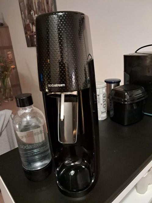 Soda stream  voor bruiswater, Elektronische apparatuur, Bruiswatermachines, Zo goed als nieuw, Ophalen