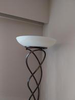 Mooie Staanlamp in retrostijl te koop, Huis en Inrichting, Gebruikt, Retro, Ophalen
