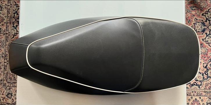 Originele Piaggio buddyseat, Fietsen en Brommers, Brommeronderdelen | Scooters, Zo goed als nieuw, Piaggio, Ophalen of Verzenden