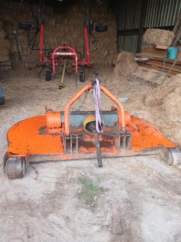 Weide bloter 2 m breed  beschikbaar voor biedingen