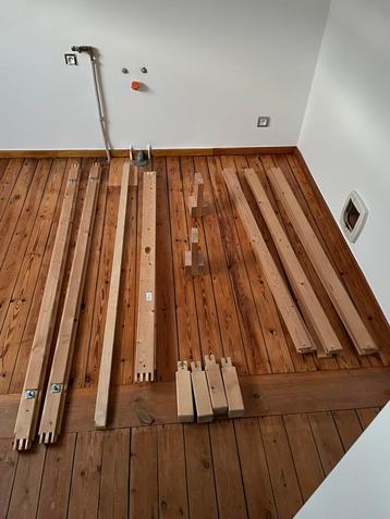 Bedframe om te monteren beschikbaar voor biedingen