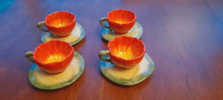 4 tasses & soucoupes vintage, coquelicot, Bergère de France, Antiquités & Art, Antiquités | Services (vaisselle) pièces, Enlèvement