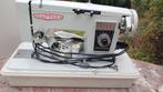 La machine à coudre Raycor est rarement utilisée. Comme neuf, Enlèvement, Comme neuf, Machine à coudre
