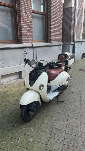 Scooter, Fietsen en Brommers, Ophalen, Gebruikt, Klasse A (25 km/u), Benzine