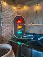 Verkeerslichten voor mancave, Ophalen