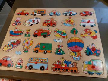 Houten legpuzzel beschikbaar voor biedingen