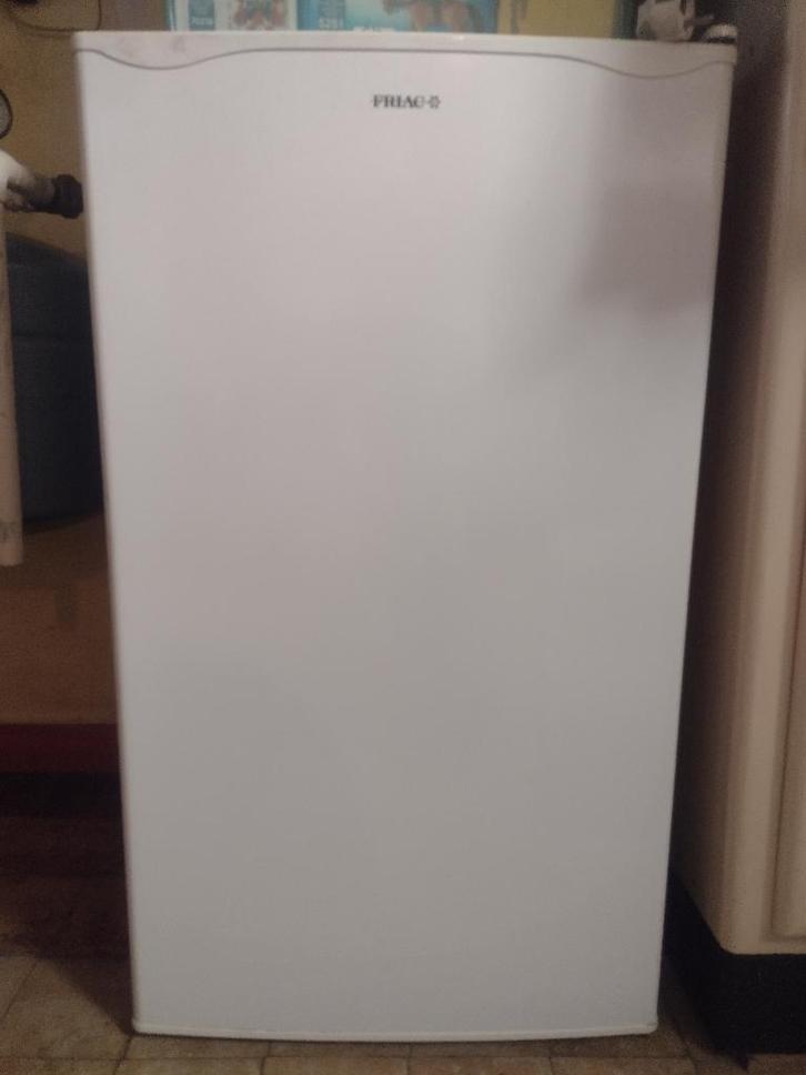 BESOIN DE FRAICHEUR ? Réfrigérateur ( frigo ) Friac, Electroménager, Réfrigérateurs & Frigos, Utilisé, Sans bac à congélation