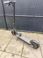Ninebot g30 max, Fietsen en Brommers, Steps, Ophalen, Zo goed als nieuw, Elektrische step (E-scooter)
