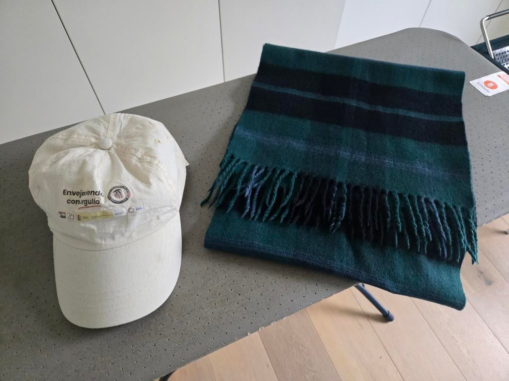 Carrau sjaal 100 % wol licht beige zomer petje verstelbaar,, Kleding | Heren, Mutsen, Sjaals en Handschoenen, Zo goed als nieuw