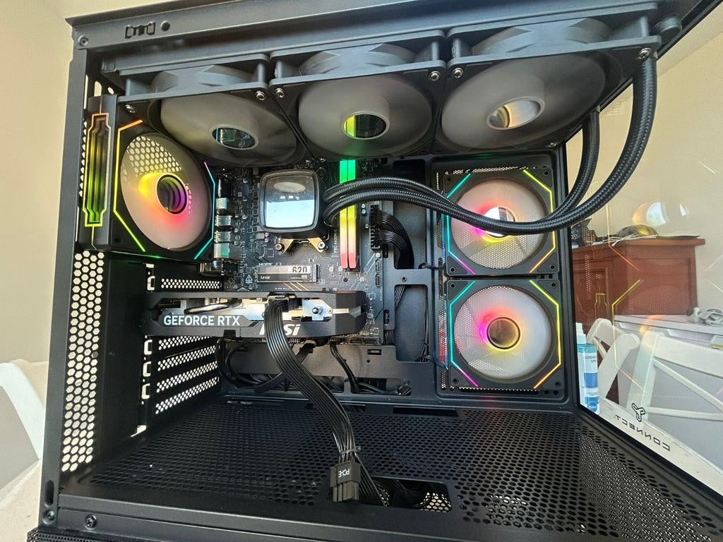 Gaming PC Ryzen 7 + RTX 5060 + 32GB RAM - High End, Computers en Software, Desktop Pc's, Ophalen