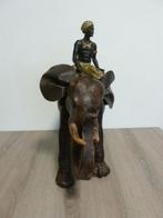 Prachtige olifant met begeleider (kunsthars) 49cm op47cm, Ophalen of Verzenden