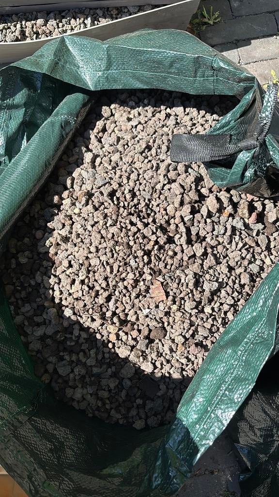 Lavasteentjes, Tuin en Terras, Grind, Keien en Split, Ophalen, Zo goed als nieuw, Lava, Overige typen