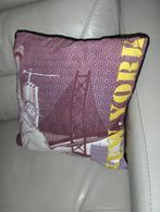 Coussins New York comme neuf . Avec tirette de 40x40 cm., Enlèvement ou Envoi, Neuf, Carré
