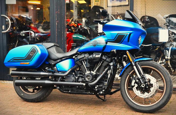 HARLEY DAVIDSON LOW RIDER ST ***MOTOVERTE.BE***, Motoren, Motoren | Harley-Davidson, Bedrijf, Chopper, 2 cilinders, Handvatverwarming