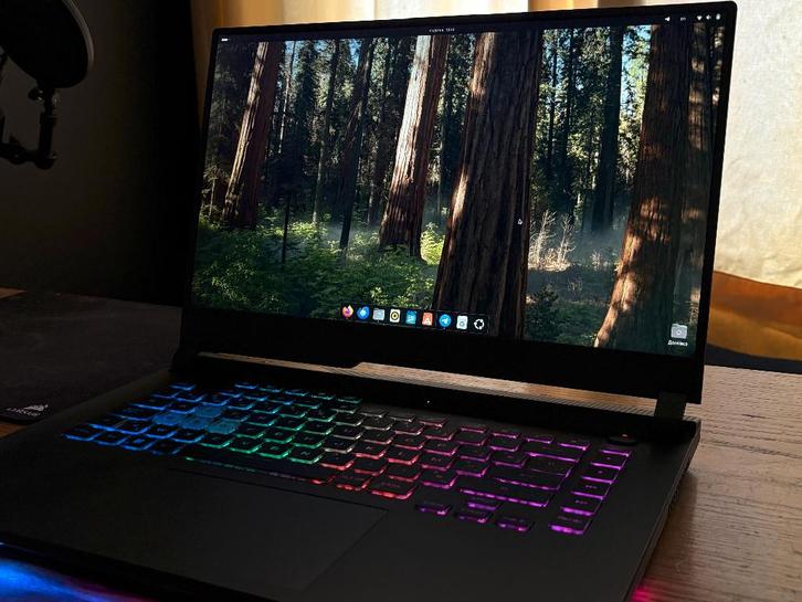 ASUS Gaming laptop ROG Strix G15, Informatique & Logiciels, Ordinateurs portables Windows, Utilisé, 15 pouces, SSD, 16 GB, Azerty