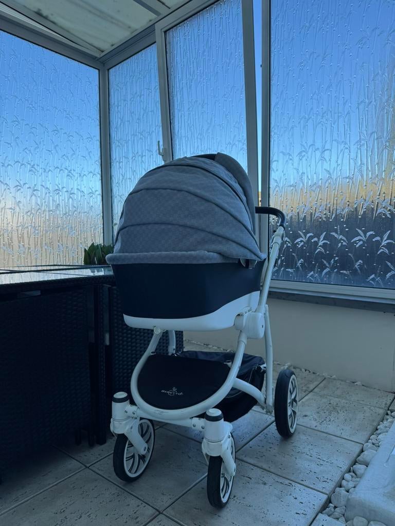 Poussette bebe, Animaux & Accessoires, Enlèvement, Comme neuf