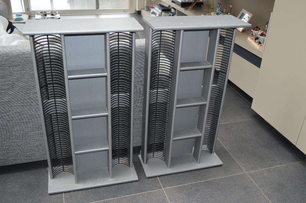 houten cd rek (2stuks), Ophalen, Zo goed als nieuw, Cd's