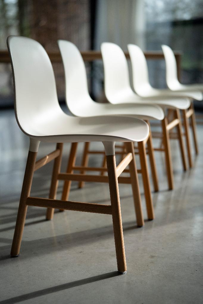 Designstoelen set van 6 Normann Copenhagen, Huis en Inrichting, Stoelen, Gebruikt, Vijf, Zes of meer stoelen, Hout, Kunststof