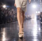 Giuseppe Zanotti, Kleding | Dames, Schoenen, Giussepe Zanotti, Beige, Ophalen of Verzenden, Zo goed als nieuw