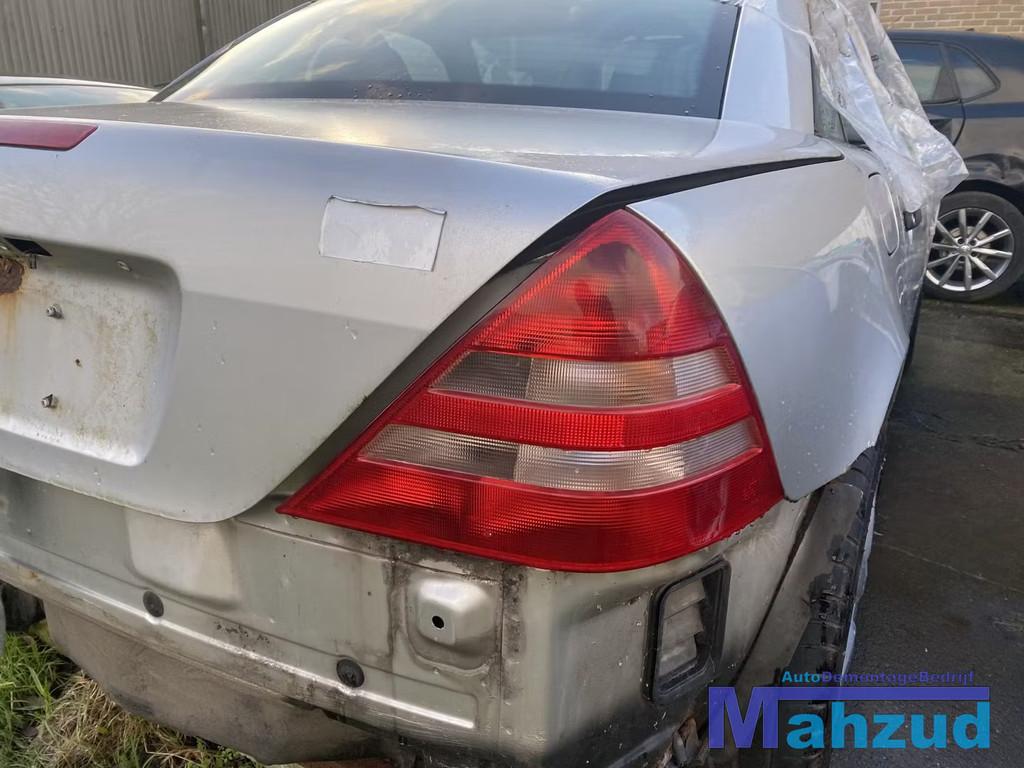 MERCEDES SLK R170 rechts achterlicht 1996-2004, Gebruikt, Mercedes-Benz AG, Mercedes-Benz, Mercedesstrasse 120
70372  Stuttgart, DE