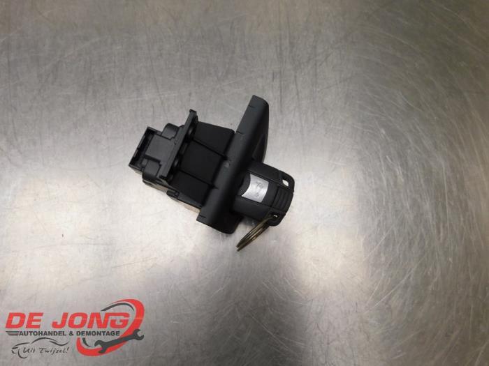 Serrure de contact + clé d'un BMW 1-Serie, -, 3 mois de garantie, Utilisé, -