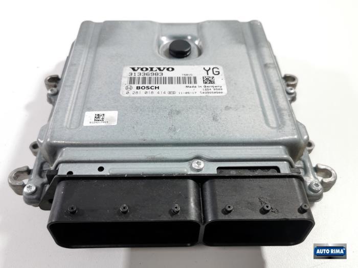 Ordinateur gestion moteur d'un Volvo XC70, -, 3 mois de garantie, -, -