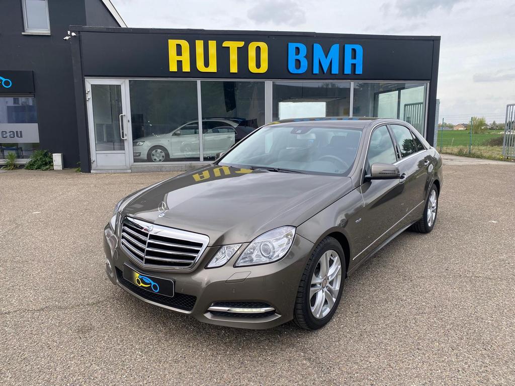 Mercedes-Benz E200 CDI BE Avantgarde **52.000km** GARANTIE *, 4 cilinders, Leder en Stof, Bedrijf, Grijs