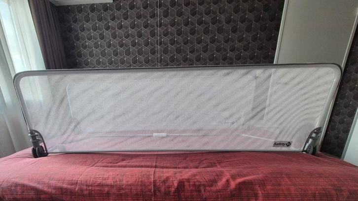 2 Bedhekjes Safety 1st – Dark Grey – 150 cm 
UITSTEKENDE, Enfants & Bébés, Chambre d'enfant | Lits, Enlèvement