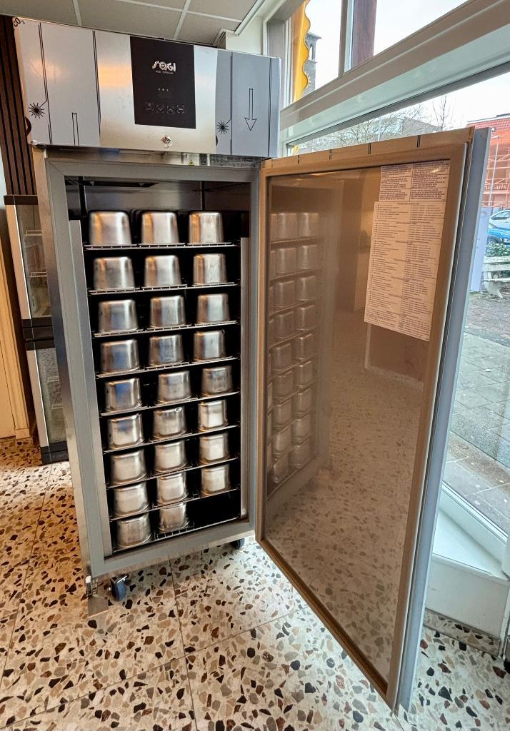 Sagi vriezer KAGL6HC-OP14 Ice Cream uitvoering, Electroménager, Machines à glace, Comme neuf, Auto-congélation, Enlèvement