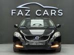 Volvo V40 2.0 D2 Ocean Race * CUIR + CLIM + GPS + GARANTIE *, Autos, Cuir, Achat, Entreprise, Boîte manuelle