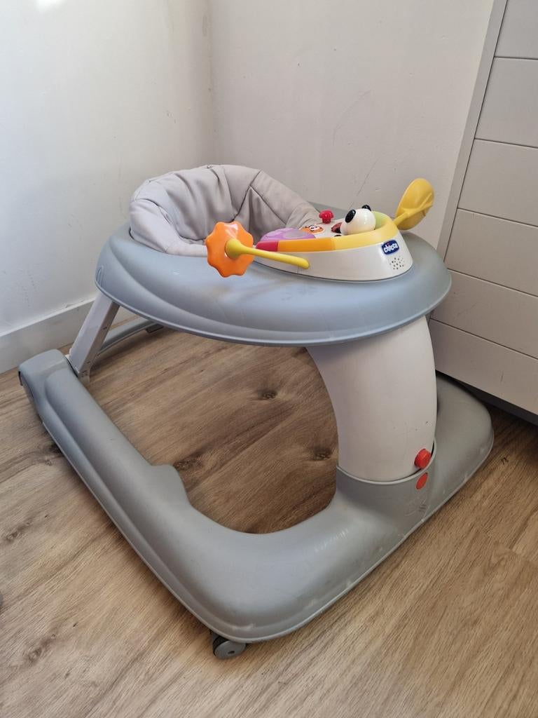 Loopwagen Chicco, Enlèvement, Comme neuf, À roulettes