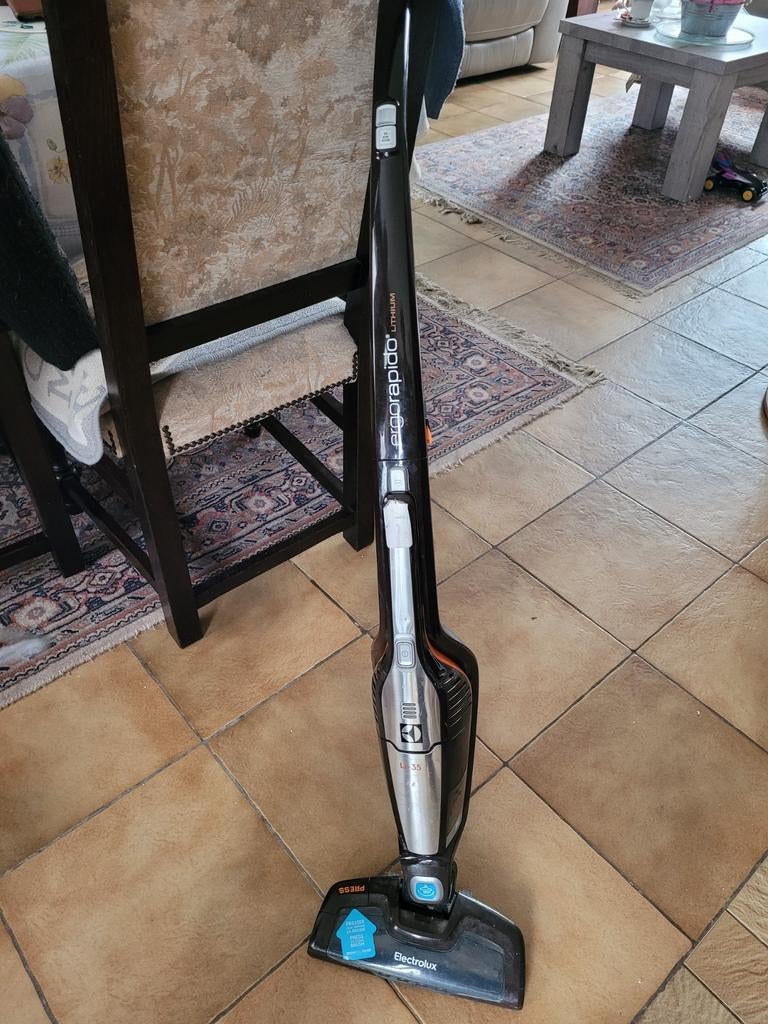 Steel Stofzuiger, Ophalen, Stofzuiger