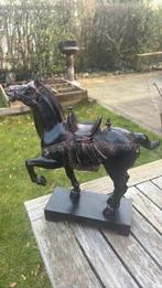 Cheval en resine, Collections, Statues & Figurines, Enlèvement ou Envoi, Comme neuf, Animal