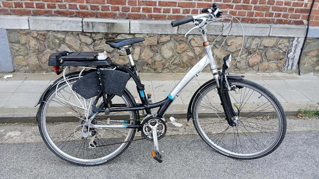 Damesfiets, (batavus) 28p 24 vit tout ok om Luik  bespreken, Ophalen, Gebruikt, Versnellingen, Batavus