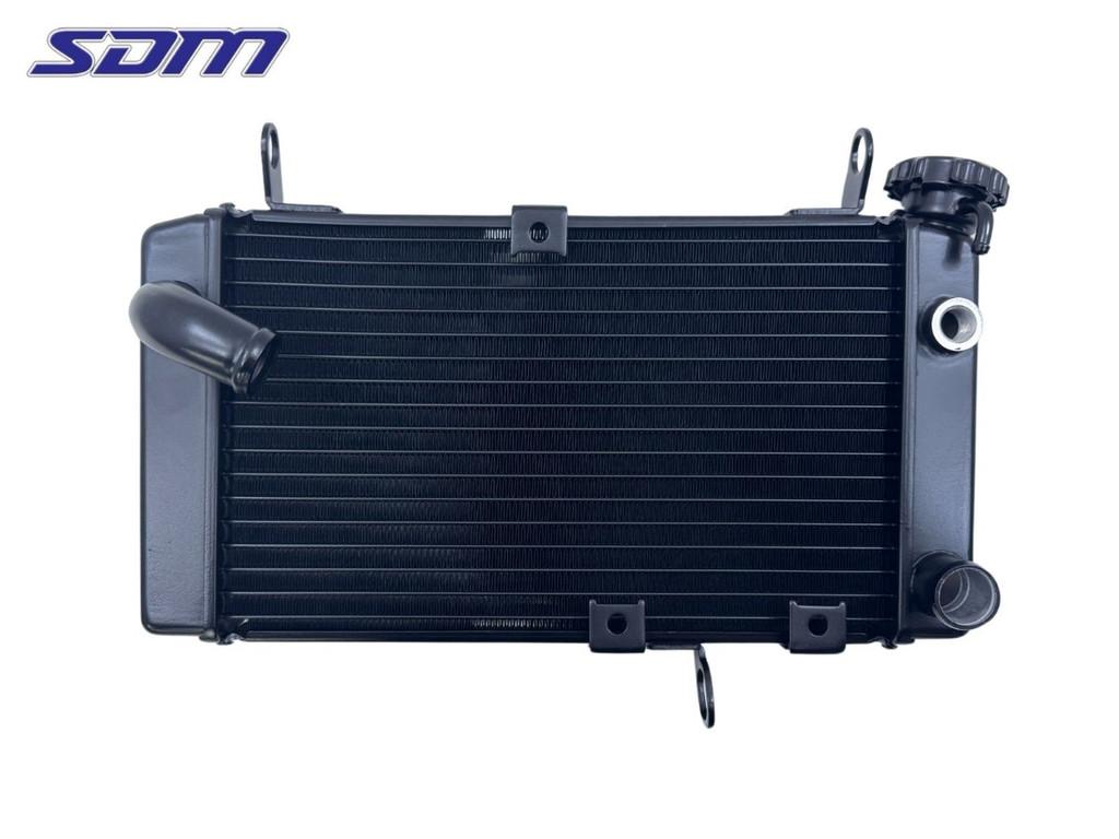 RADIATEUR EAU Suzuki SV 650 1999-2002 (SV650N SV650S SV650), Motos, Dhr. S. di Majo, Neuf, Info@cama-motorparts.nl, P.J. Troelstraweg 8 8
3144 CX  MAASSLUIS, NL