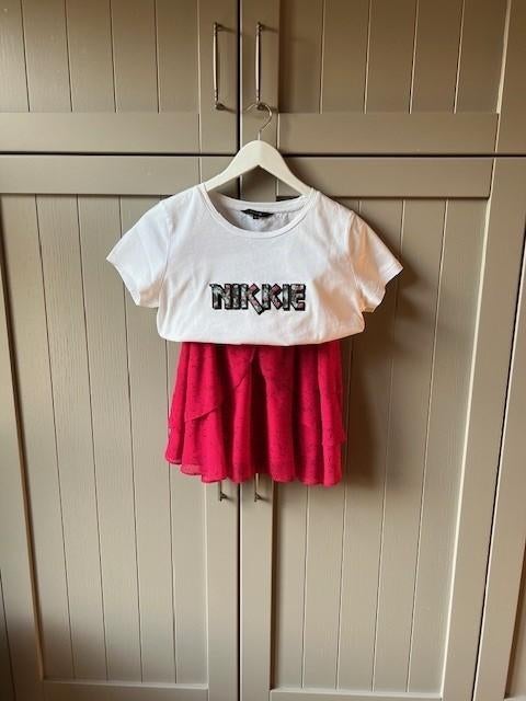 NIKKIE set, Kleding | Dames, T-shirts, Ophalen, Wit, Zo goed als nieuw, Maat 36 (S)