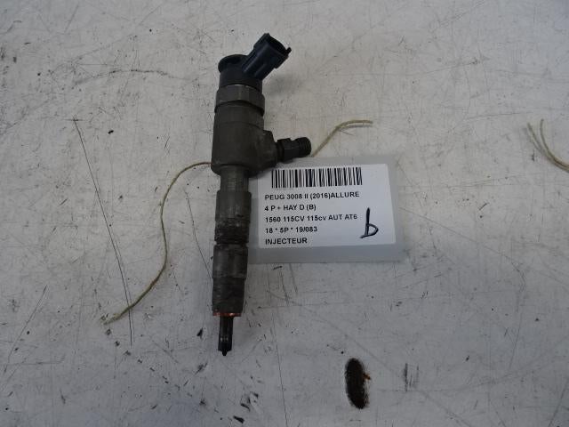 INJECTEUR Peugeot 3008 II (M4 / MC / MJ / MR) (0445110566), Utilisé, Peugeot