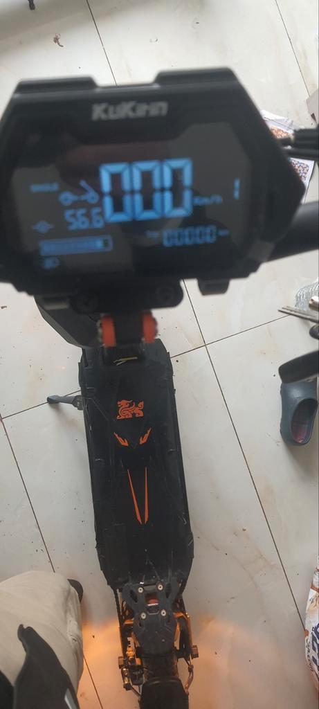 Kukirin g2 master versie 2025, Vélos & Vélomoteurs, Trottinettes, Enlèvement