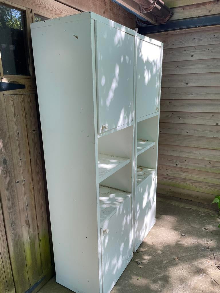 Gratis Twee kasten, Tuin en Terras, Ophalen, Gebruikt, Hout