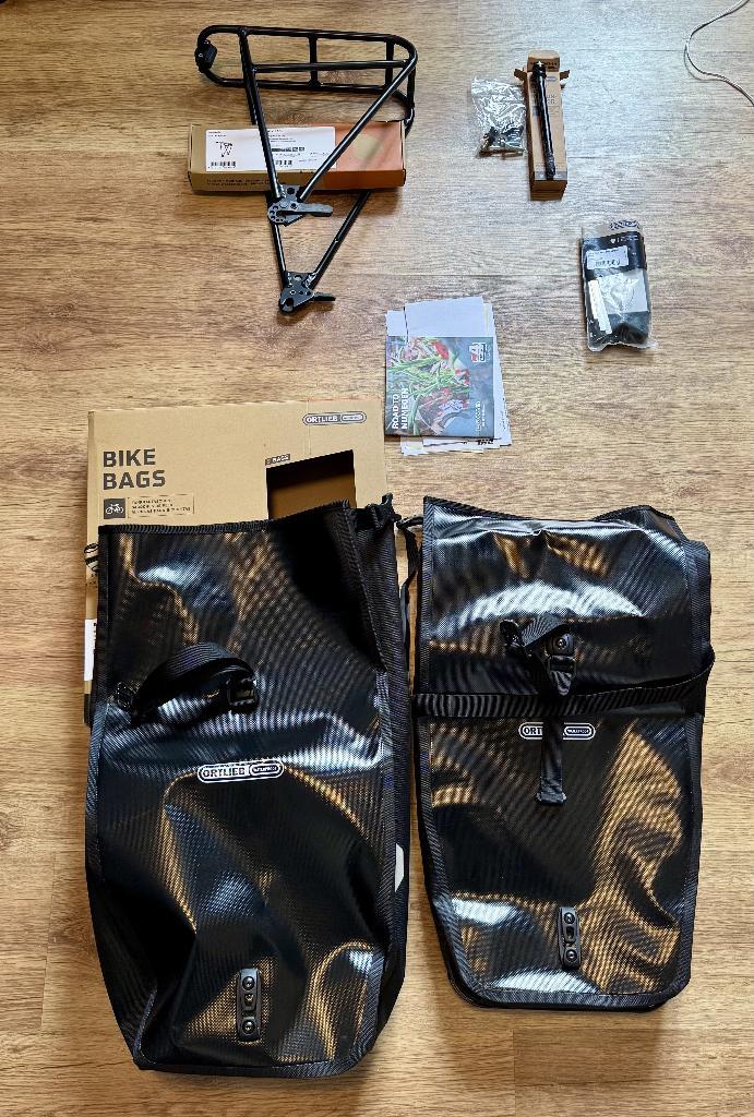 Ortlieb Back-Roller + Quick Rack (kit complet) NEUF, Fietsen en Brommers, Fietsaccessoires | Fietstassen, Zo goed als nieuw, Ophalen