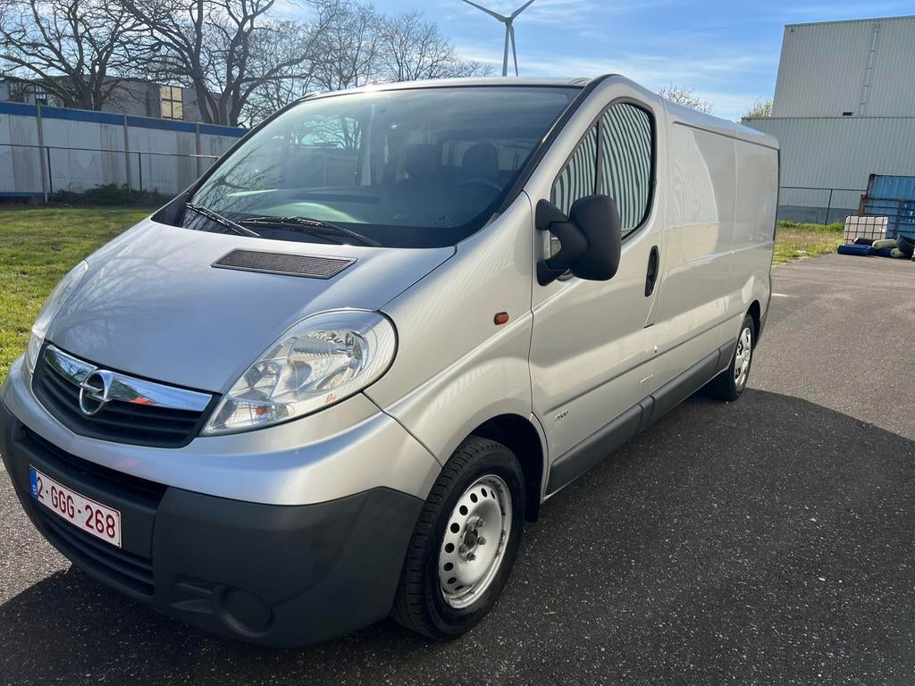 Opel Vivaro benzine + lpg te koop, Auto's, Voorwielaandrijving, 1998 cc, Stof, Vivaro