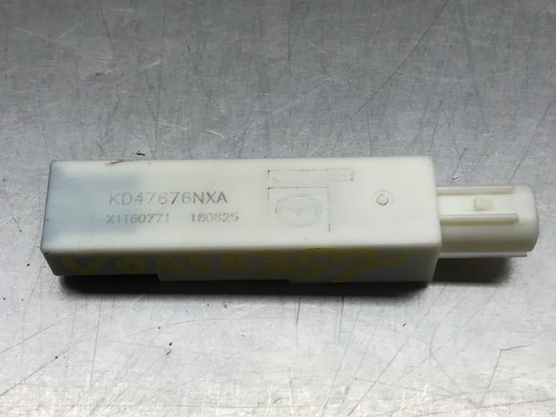 KEYLESS ACCESS ANTENNE Mazda CX-5 II (KF) (|KD47676NXA|), Hitdorfer Straße 73
51371  Leverkusen, DE, Gebruikt, Mazda, Info@mazda.de
