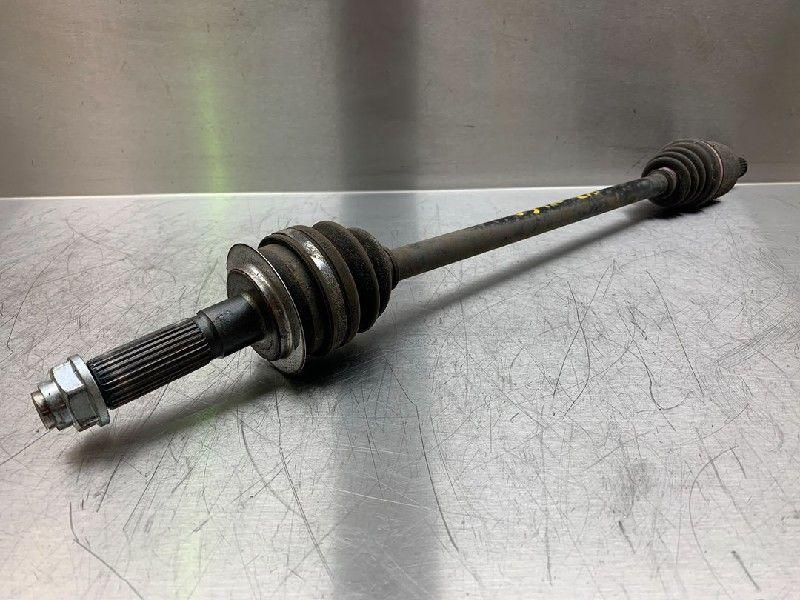 AANDRIJFAS RECHTS ACHTER ABS Subaru XV (GT / GX) (01-2017/-), Gebruikt, Subaru