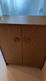 Kastje klein om bij te zetten, Enlèvement